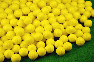 
 Material: PU foam
 
 Indoor practice sponge golf
 
 Soft, flexible, lightweight and low impact, no damage to furniture, glazing and animals
 
 Also, it won't fly v